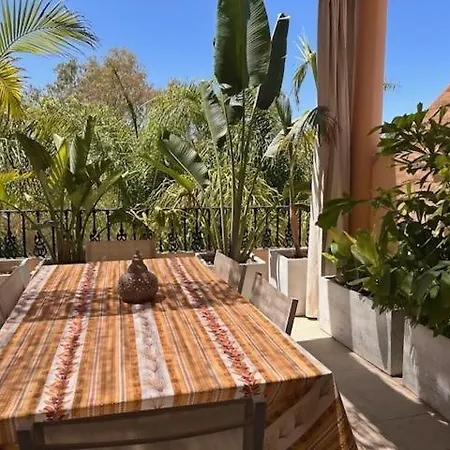 Apartment Un Pequeno Oasis En *