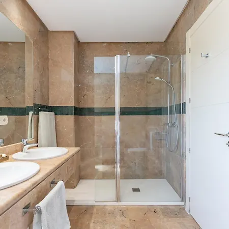 Un Pequeno Oasis En Apartment Marbella