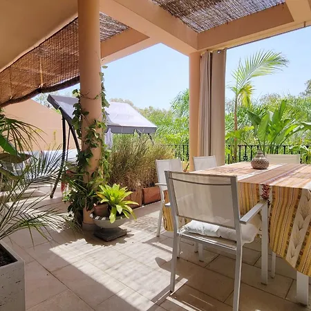 Apartment Un Pequeno Oasis En *